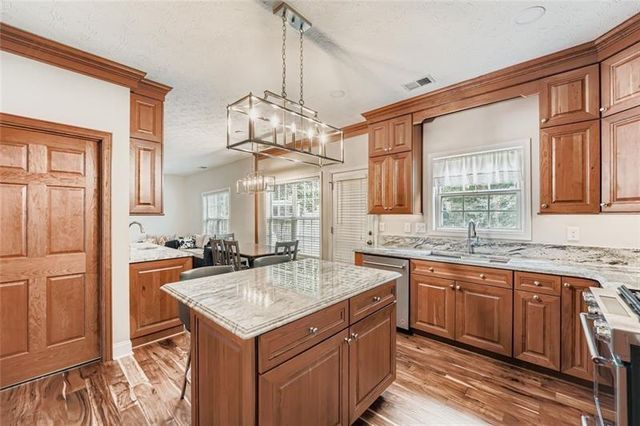 2409 Caneridge Point SW, Marietta, GA 30064