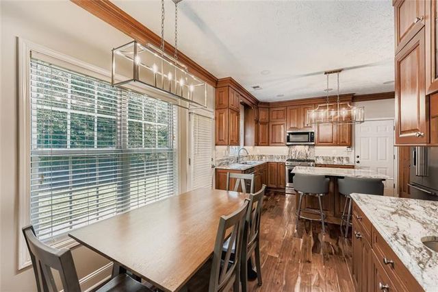 2409 Caneridge Point SW, Marietta, GA 30064