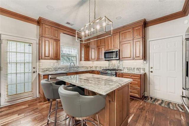 2409 Caneridge Point SW, Marietta, GA 30064