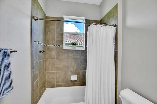 6580 Samuel Lane, Vero Beach, FL 32966