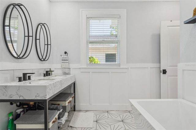 906 E PATTERSON STREET, Tampa, FL 33604