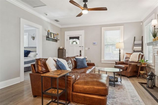 906 E PATTERSON STREET, Tampa, FL 33604