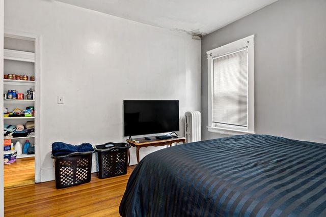 154 Oakland Avenue, Providence, RI 02908