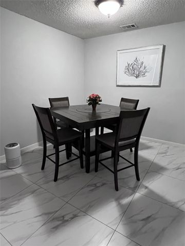 13798 Hollowgreen Drive 305, Houston, TX 77082