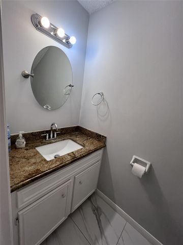 13798 Hollowgreen Drive 305, Houston, TX 77082