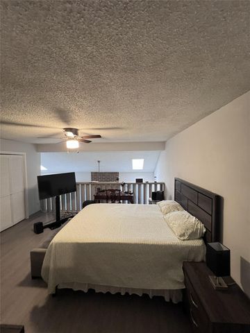 13798 Hollowgreen Drive 305, Houston, TX 77082