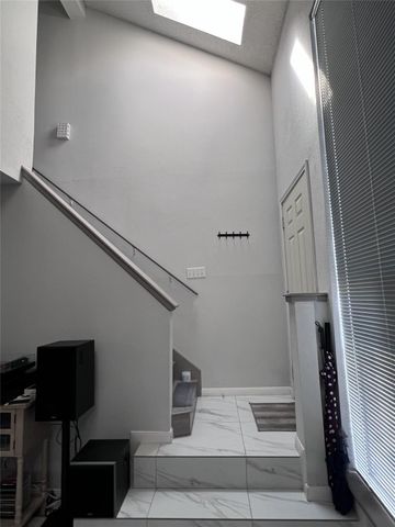 13798 Hollowgreen Drive 305, Houston, TX 77082