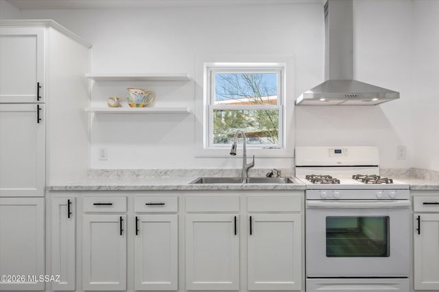 428 W Rosales Street, Tucson, AZ 85701