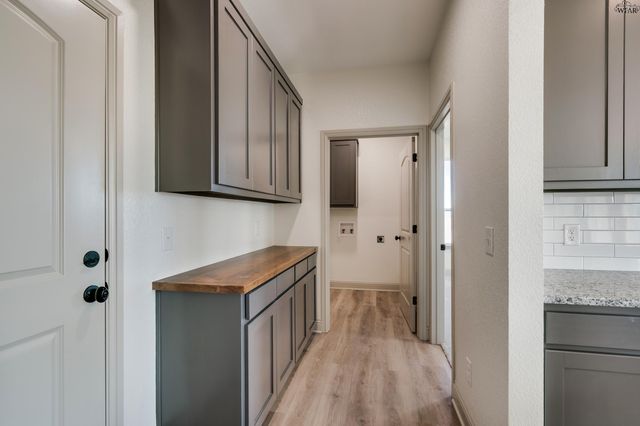 1426 AMHERST STREET, Burkburnett, TX 76354