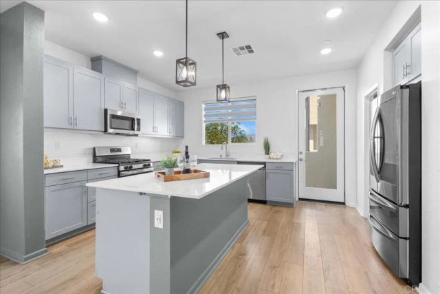 5480 Seacliff Place 39, San Diego, CA 92154