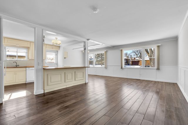 503 La Salle Street, Des Plaines, IL 60016