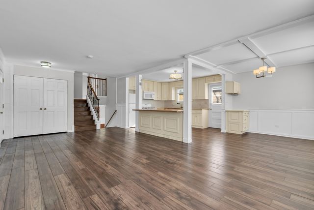 503 La Salle Street, Des Plaines, IL 60016