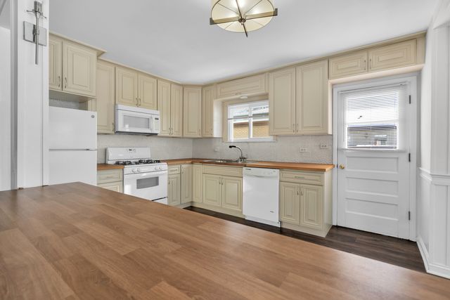 503 La Salle Street, Des Plaines, IL 60016