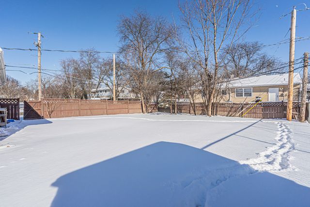 503 La Salle Street, Des Plaines, IL 60016