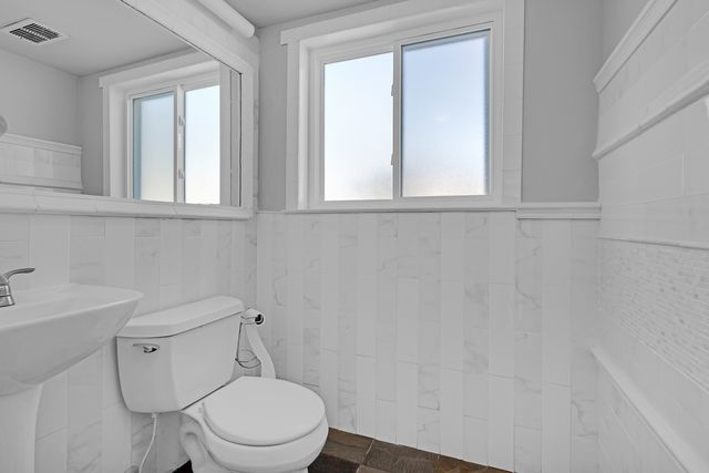 503 La Salle Street, Des Plaines, IL 60016