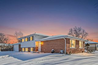 503 La Salle Street, Des Plaines, IL 60016