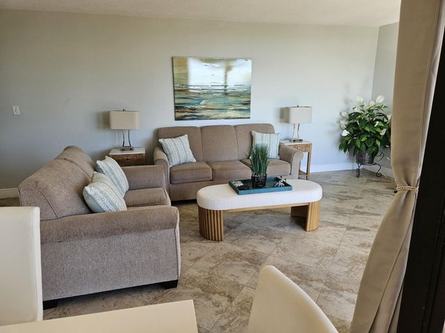 955 Dotterel Road 2511, Delray Beach, FL 33444