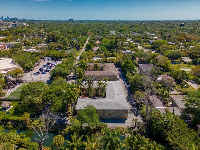 6330 SW 79th Street 6, South Miami, FL 33143