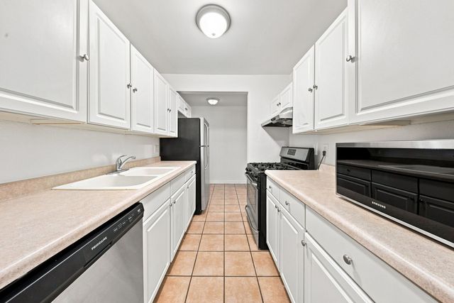 1895 Tall Oaks Drive 3508, Aurora, IL 60505