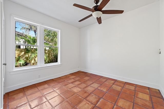 429 48th Street, West Palm Beach, FL 33407