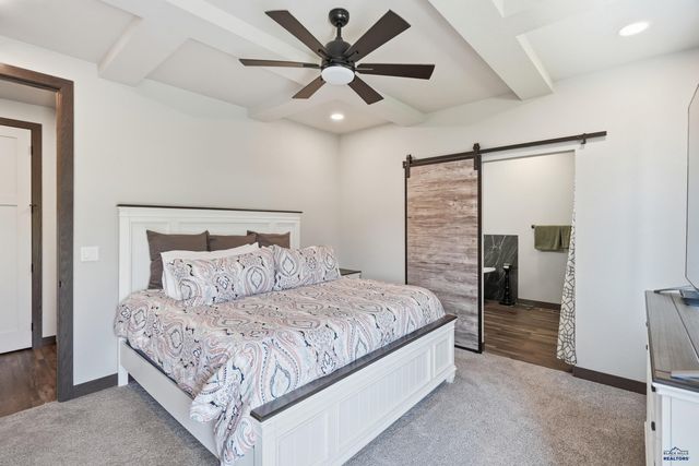 6242 GREENFIELD DR, Rapid City, SD 57703