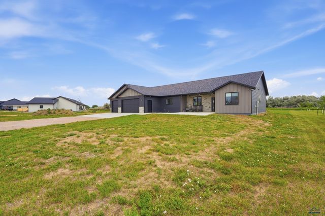 6242 GREENFIELD DR, Rapid City, SD 57703