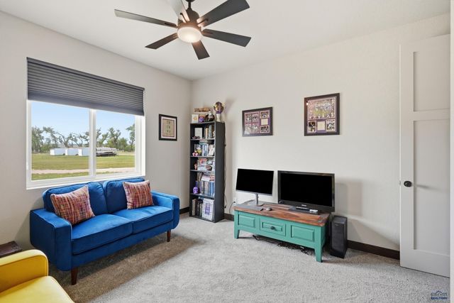 6242 GREENFIELD DR, Rapid City, SD 57703