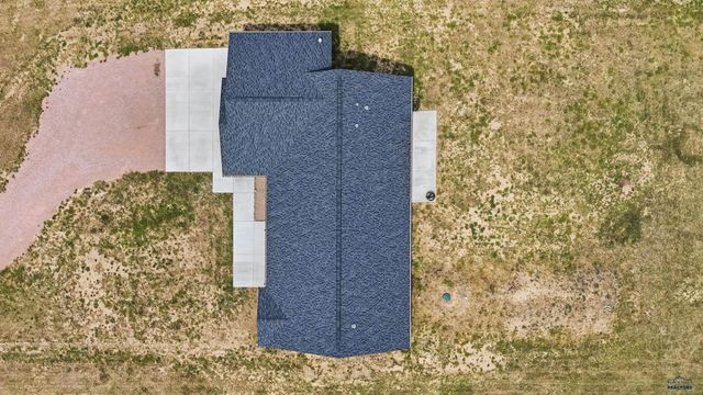 6242 GREENFIELD DR, Rapid City, SD 57703