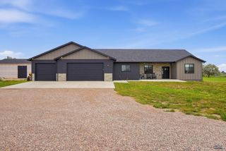 6242 GREENFIELD DR, Rapid City, SD 57703