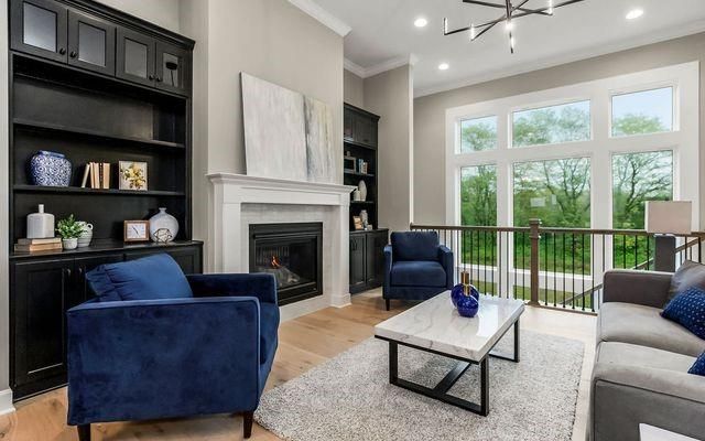 3808 W 187th Street, Overland Park, KS 66085