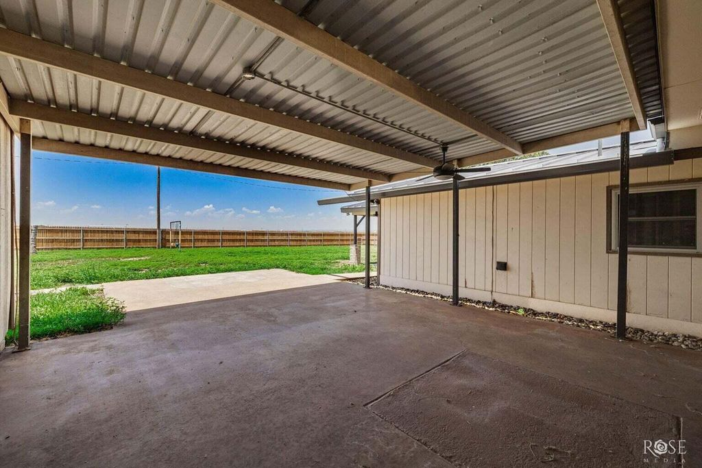 Image 41 of property listing at 12326 E Veribest Road, Miles, TX 76861