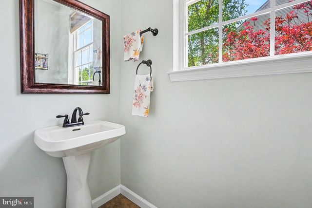 2885 FAGLEYSVILLE RD, Gilbertsville, PA 19525