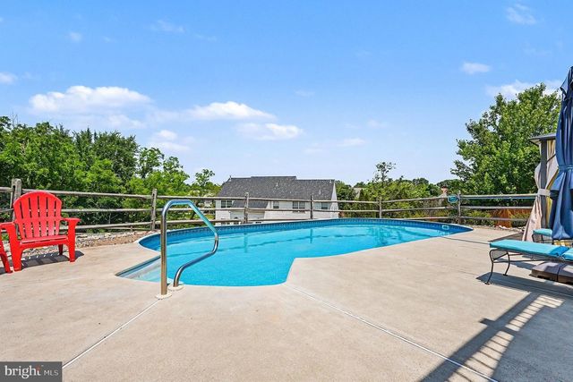 2885 FAGLEYSVILLE RD, Gilbertsville, PA 19525