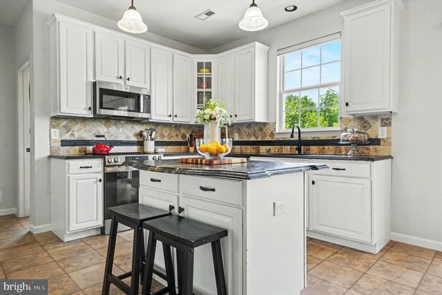 2885 FAGLEYSVILLE RD, Gilbertsville, PA 19525