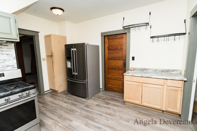 110 E Main Street, Edmore, MI 48829
