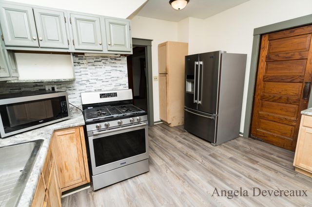 110 E Main Street, Edmore, MI 48829