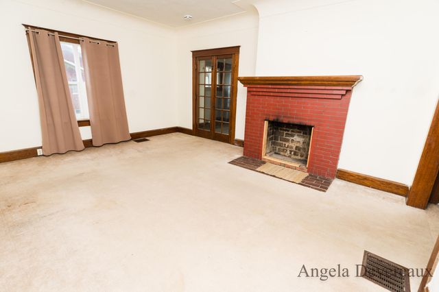 110 E Main Street, Edmore, MI 48829
