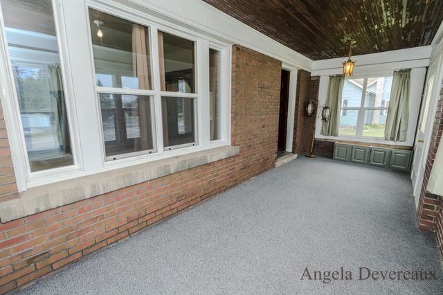 110 E Main Street, Edmore, MI 48829