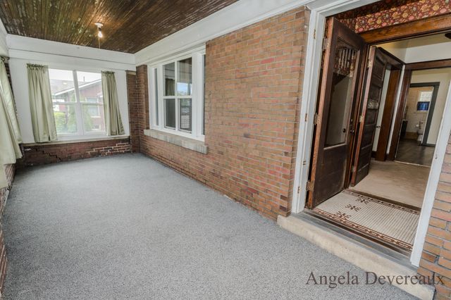 110 E Main Street, Edmore, MI 48829