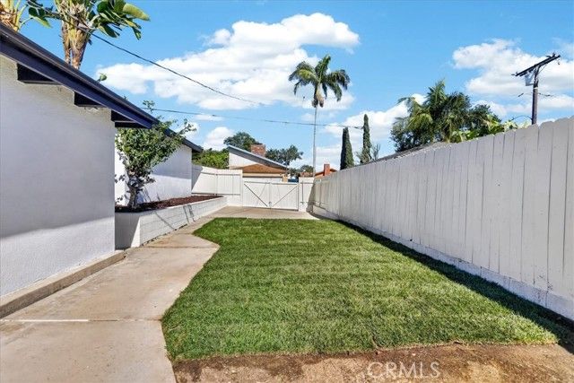 2040 Saint Louis, Signal Hill, CA 90755