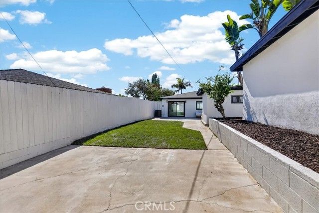 2040 Saint Louis, Signal Hill, CA 90755