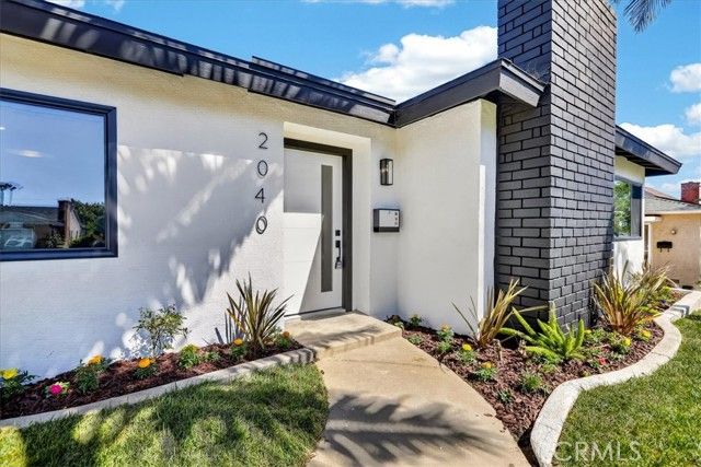 2040 Saint Louis, Signal Hill, CA 90755