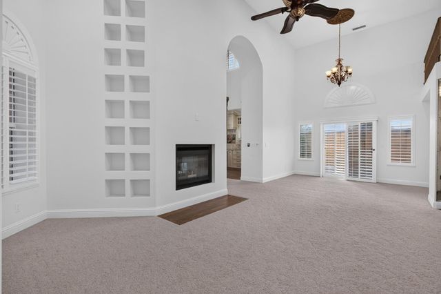 645 E Champlain # 129, Fresno, CA 93730