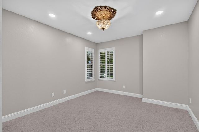 645 E Champlain # 129, Fresno, CA 93730