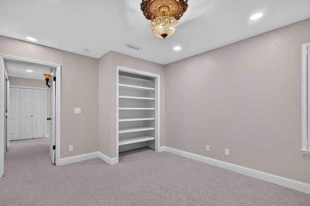 645 E Champlain # 129, Fresno, CA 93730