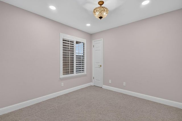 645 E Champlain # 129, Fresno, CA 93730