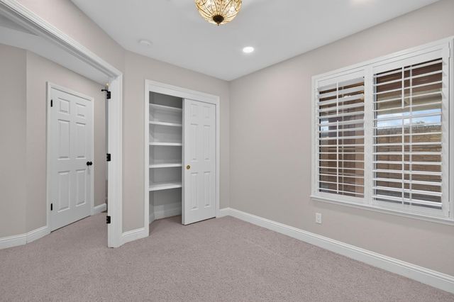 645 E Champlain # 129, Fresno, CA 93730
