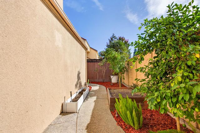 645 E Champlain # 129, Fresno, CA 93730