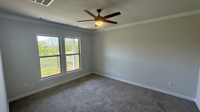 482 W Foxrun, Springfield, TN 37172