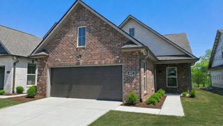 482 W Foxrun, Springfield, TN 37172